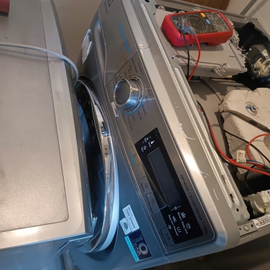 Sửa máy giặt electrolux không giặt báo lỗi