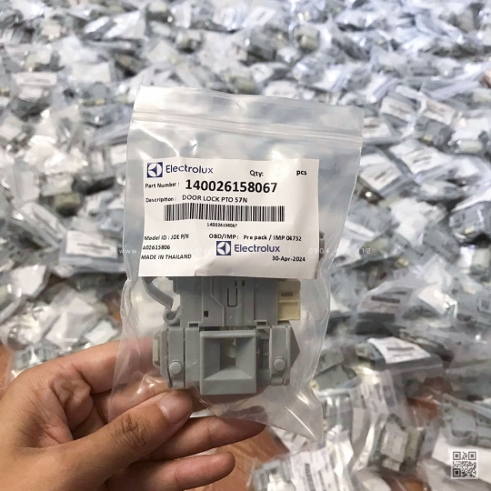 Linh Kiện Khoá Cửa Electrolux Chính Hãng EWF 10843.10844.10744.12843.12844.12844S...